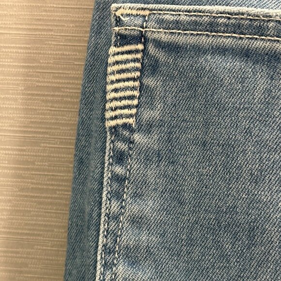 Paige Jeans Womens 26 Verdugo Ankle Light Wash Cotton Stretch Distressed Raw Hem - Picture 8 of 11